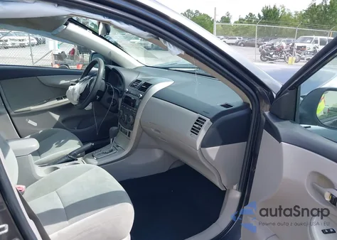 2011 Toyota Corolla Le z USA, uszkodzony, nr VIN 2T1BU4EE3BC701049